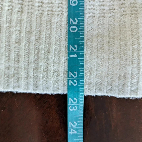 A New Day Cream Puff Sleeve Pullover Sweater Size Medium - Picture 7 of 9